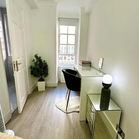 Vibrant 2-Bedroom Flat With Elevator In Marylebone, Close To Hyde Park & Edgware Road Londen Buitenkant foto
